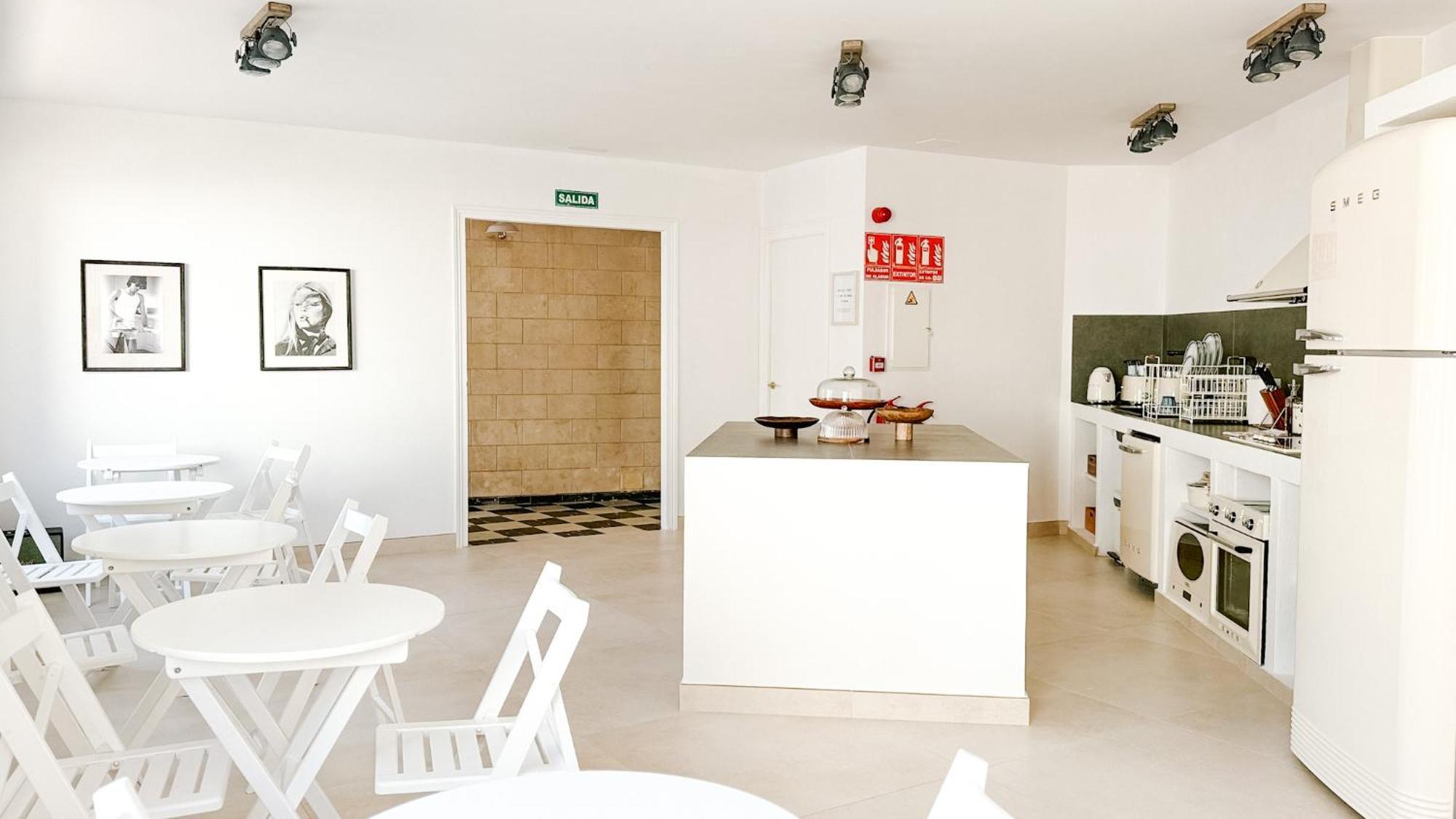 Hostal Sa Roqueta Mahon Экстерьер фото