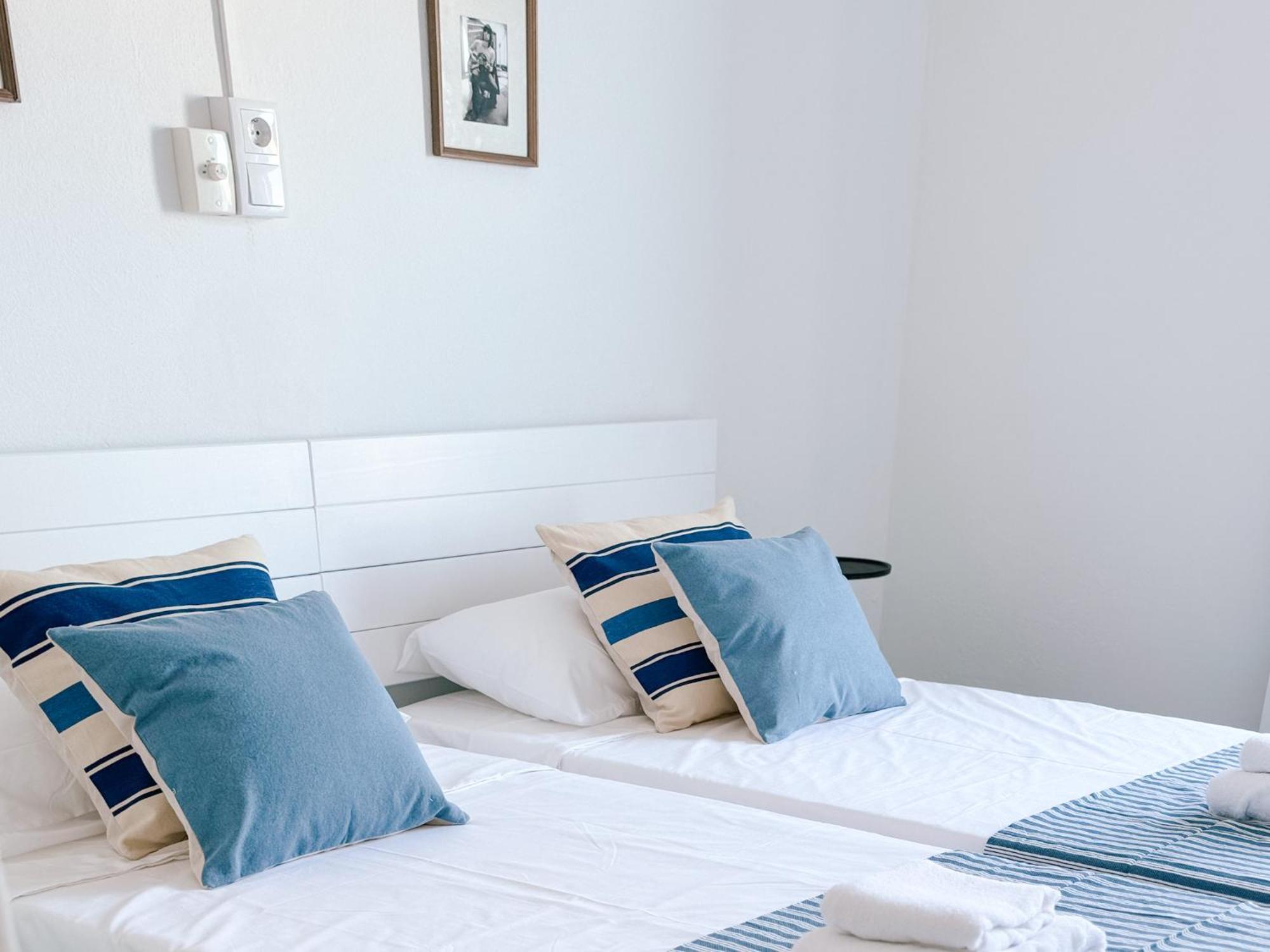 Hostal Sa Roqueta Mahon Экстерьер фото