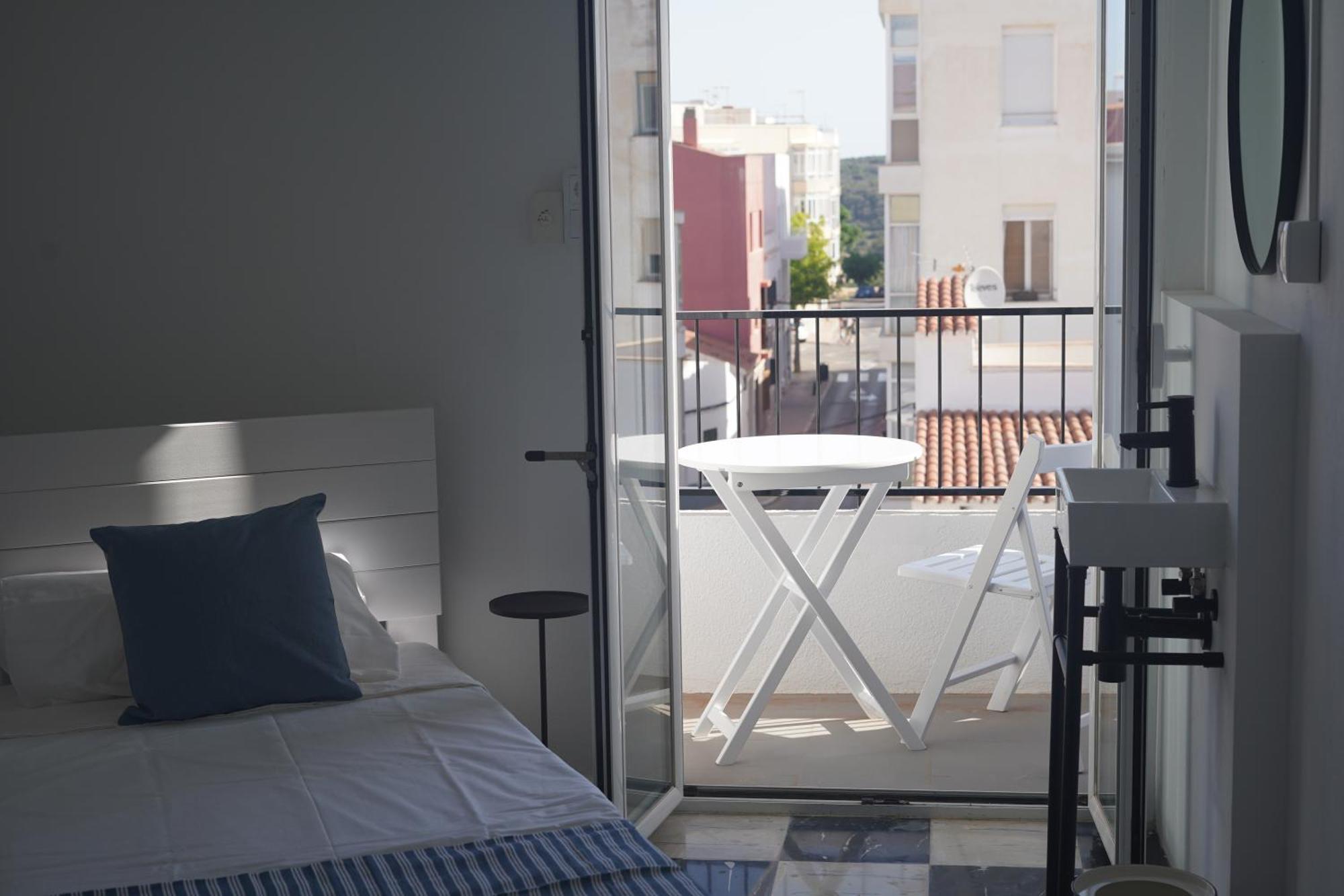 Hostal Sa Roqueta Mahon Экстерьер фото